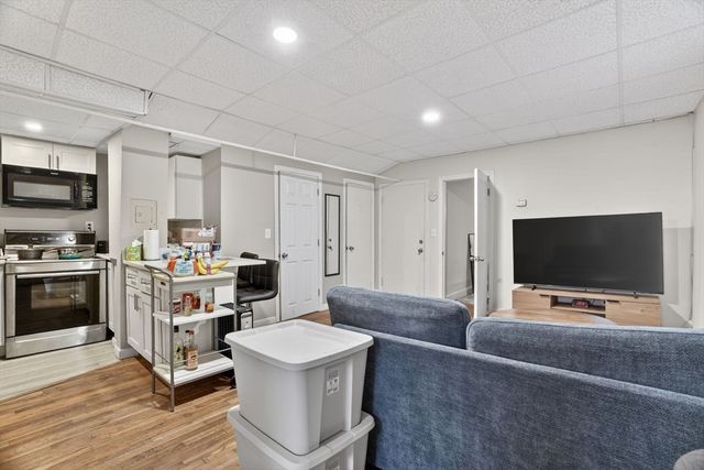 15 Aberdeen AB, Boston, MA 02215