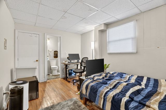 15 Aberdeen AB, Boston, MA 02215
