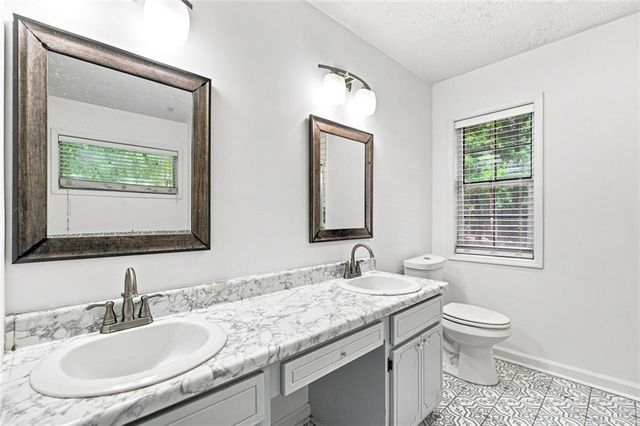 160 Pittypat Place, Mcdonough, GA 30253
