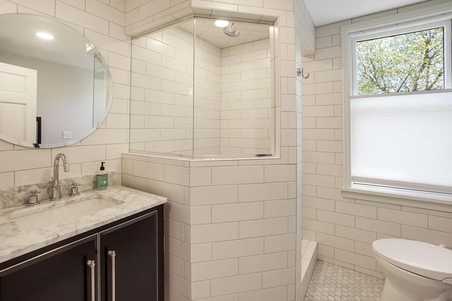 910 3rd STREET, Milwaukee, WI 53204