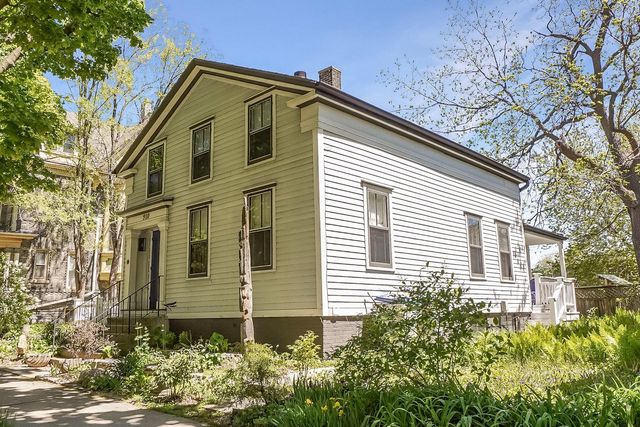 910 3rd STREET, Milwaukee, WI 53204