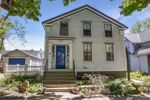910 3rd STREET, Milwaukee, WI 53204