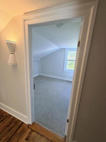 910 3rd STREET, Milwaukee, WI 53204