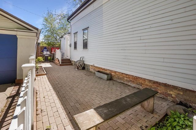 910 3rd STREET, Milwaukee, WI 53204