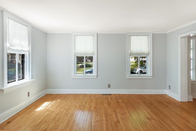 910 3rd STREET, Milwaukee, WI 53204