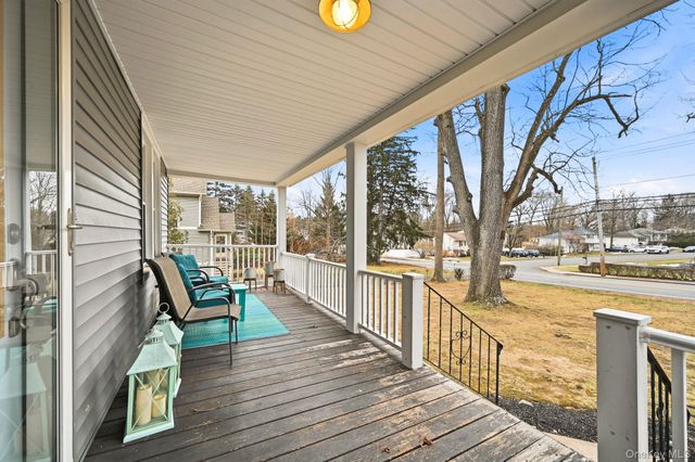 359 Orangeburg Road 2, Pearl River, NY 10965