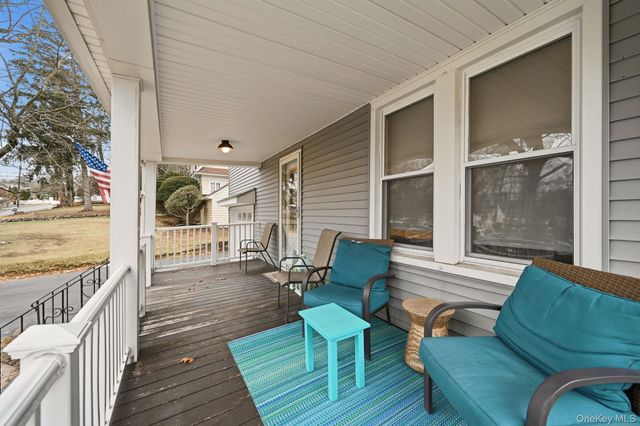 359 Orangeburg Road 2, Pearl River, NY 10965