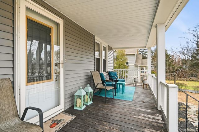 359 Orangeburg Road 2, Pearl River, NY 10965