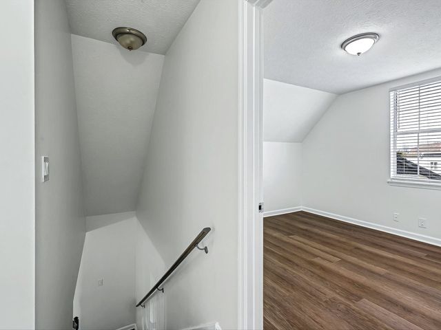 2688 Pine Ridge Dr, Nashville, TN 37207