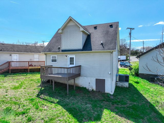 2688 Pine Ridge Dr, Nashville, TN 37207