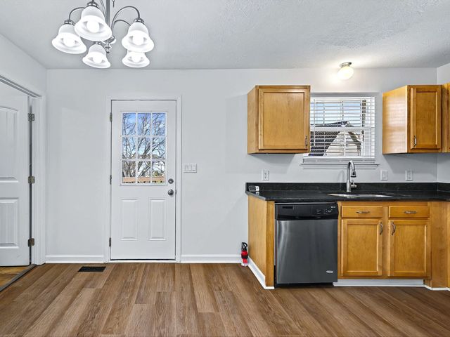 2688 Pine Ridge Dr, Nashville, TN 37207