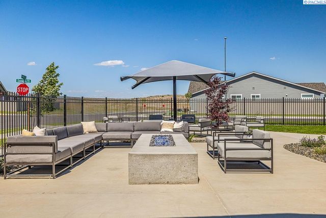 2779 Centerline Ave, Richland, WA 99354