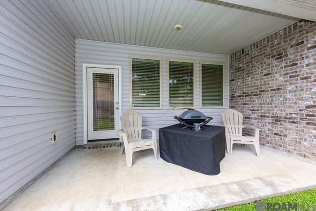 6443 Tiger Pointe Dr, Baton Rouge, LA 70817