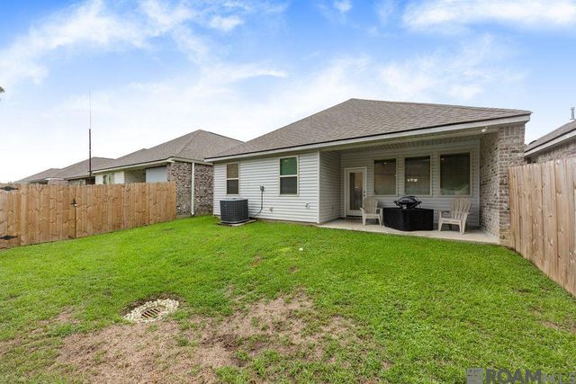 6443 Tiger Pointe Dr, Baton Rouge, LA 70817
