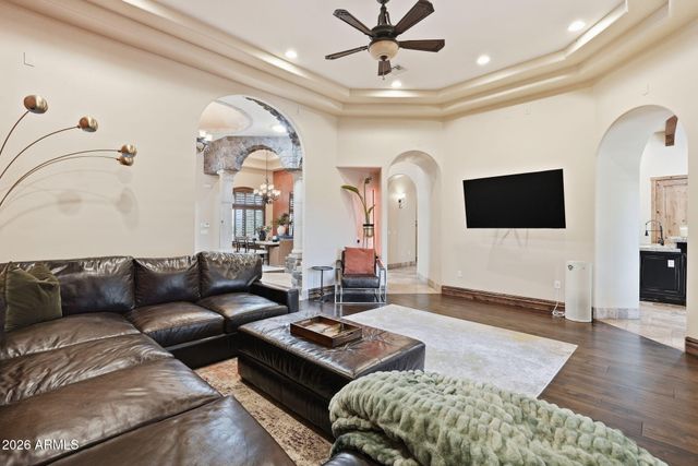 6561 S OAKWOOD Way, Gilbert, AZ 85298