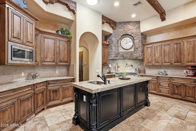 6561 S OAKWOOD Way, Gilbert, AZ 85298
