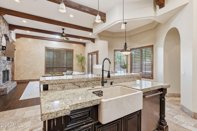 6561 S OAKWOOD Way, Gilbert, AZ 85298