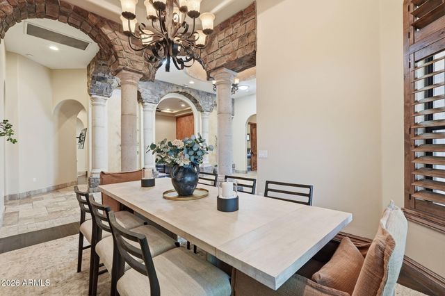 6561 S OAKWOOD Way, Gilbert, AZ 85298