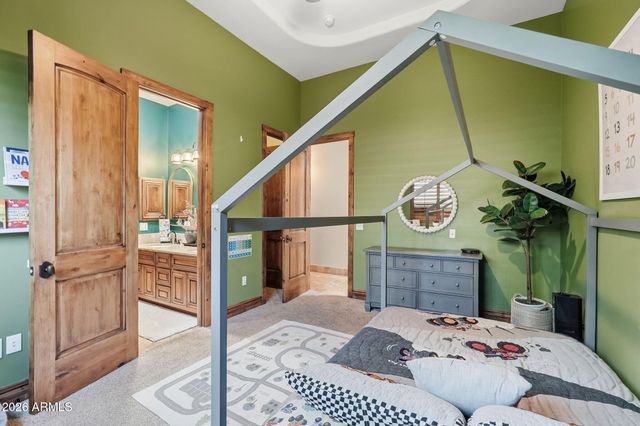 6561 S OAKWOOD Way, Gilbert, AZ 85298