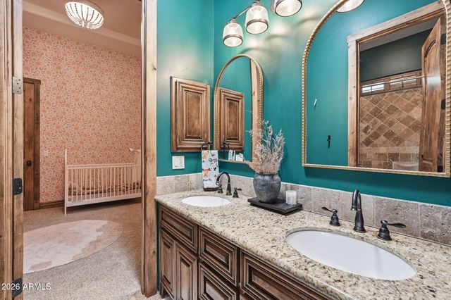 6561 S OAKWOOD Way, Gilbert, AZ 85298