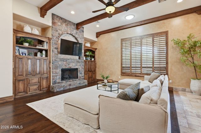6561 S OAKWOOD Way, Gilbert, AZ 85298