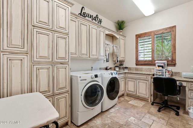 6561 S OAKWOOD Way, Gilbert, AZ 85298