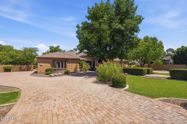 6561 S OAKWOOD Way, Gilbert, AZ 85298