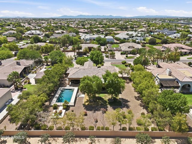 6561 S OAKWOOD Way, Gilbert, AZ 85298