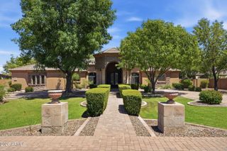 6561 S OAKWOOD Way, Gilbert, AZ 85298