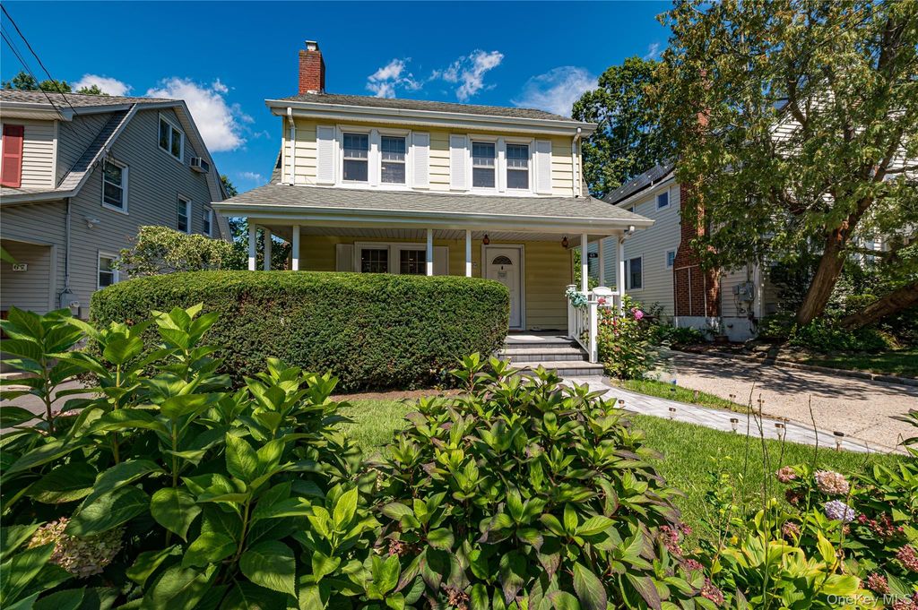 69 Bar Beach Road, Port Washington, NY 11050 — exterior