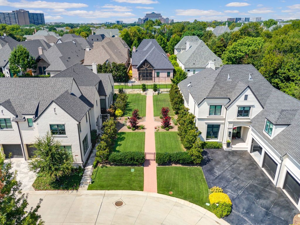 49 Fawn Wood Drive, Dallas, TX 75248