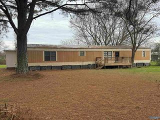 251 Ready Section Road, Hazel Green, AL 35750
