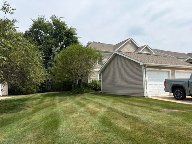 1452 Fox Pointe Circle, Ann Arbor, MI 48108