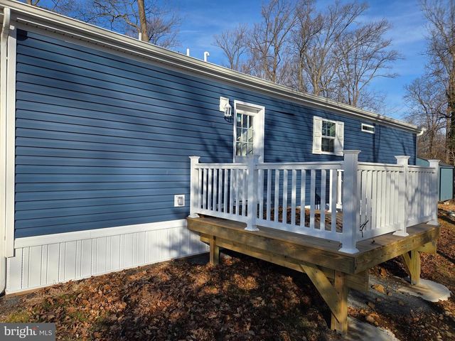 2 ESTHER DR, Quakertown, PA 18951