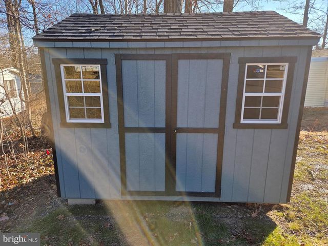 2 ESTHER DR, Quakertown, PA 18951