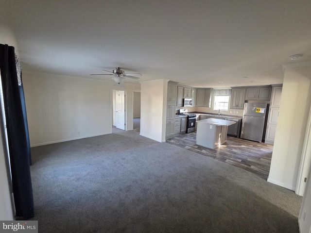 2 ESTHER DR, Quakertown, PA 18951