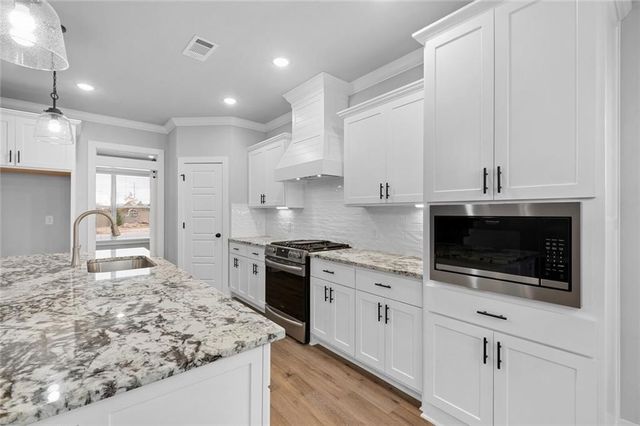 3306 SW Rosemont Avenue, Bentonville, AR 72713