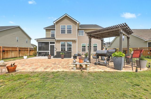 462 Spectrum Road, Summerville, SC 29486