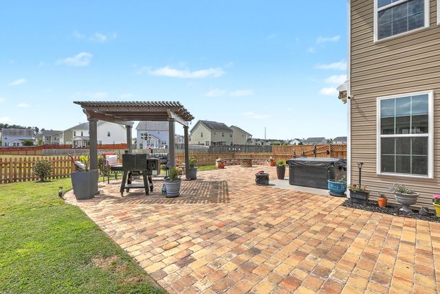 462 Spectrum Road, Summerville, SC 29486