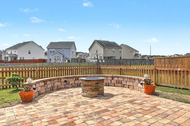 462 Spectrum Road, Summerville, SC 29486