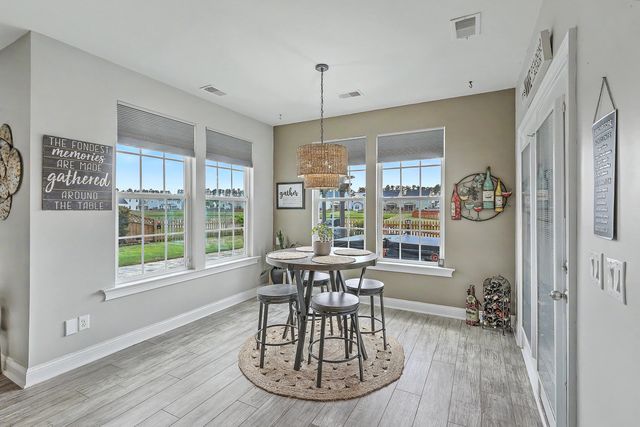 462 Spectrum Road, Summerville, SC 29486