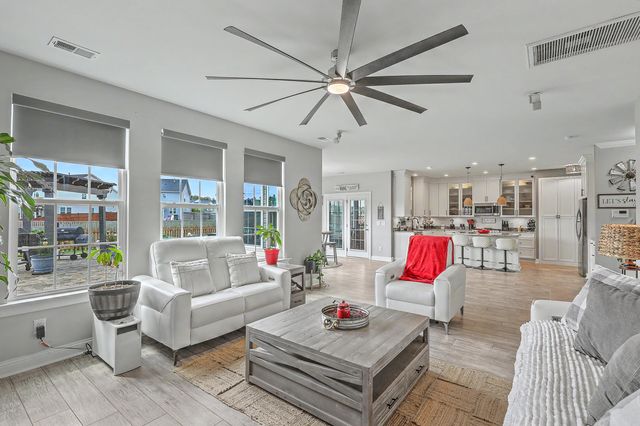 462 Spectrum Road, Summerville, SC 29486