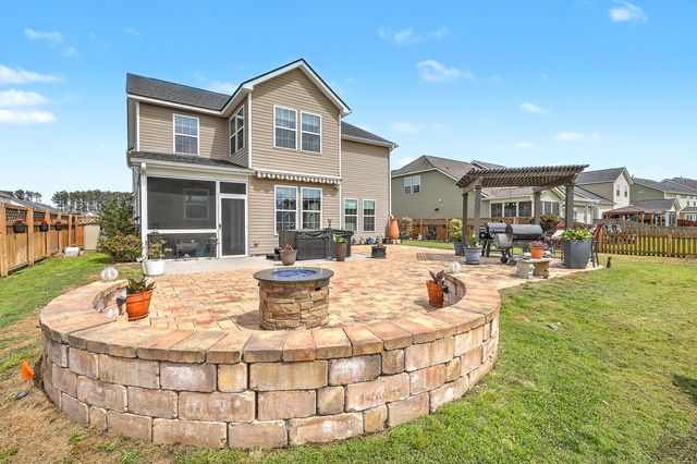 462 Spectrum Road, Summerville, SC 29486