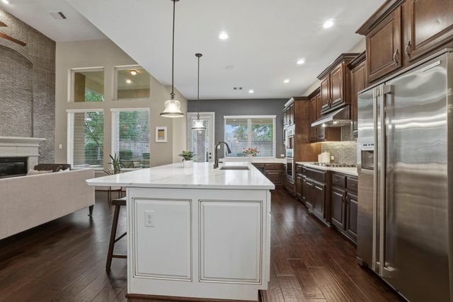 75 W Sawyer Ridge Drive, Spring, TX 77389