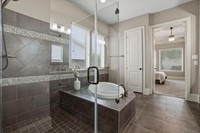 75 W Sawyer Ridge Drive, Spring, TX 77389