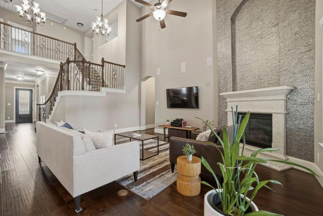 75 W Sawyer Ridge Drive, Spring, TX 77389