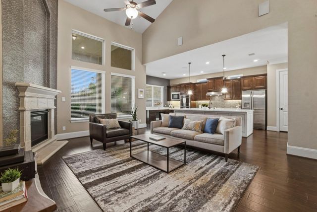 75 W Sawyer Ridge Drive, Spring, TX 77389