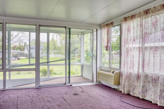 921 W WEILAND AVENUE, Appleton, WI 54914