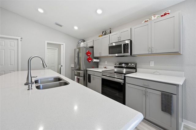 9020 SE 42ND COURT, Ocala, FL 34480