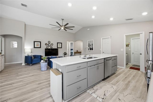 9020 SE 42ND COURT, Ocala, FL 34480